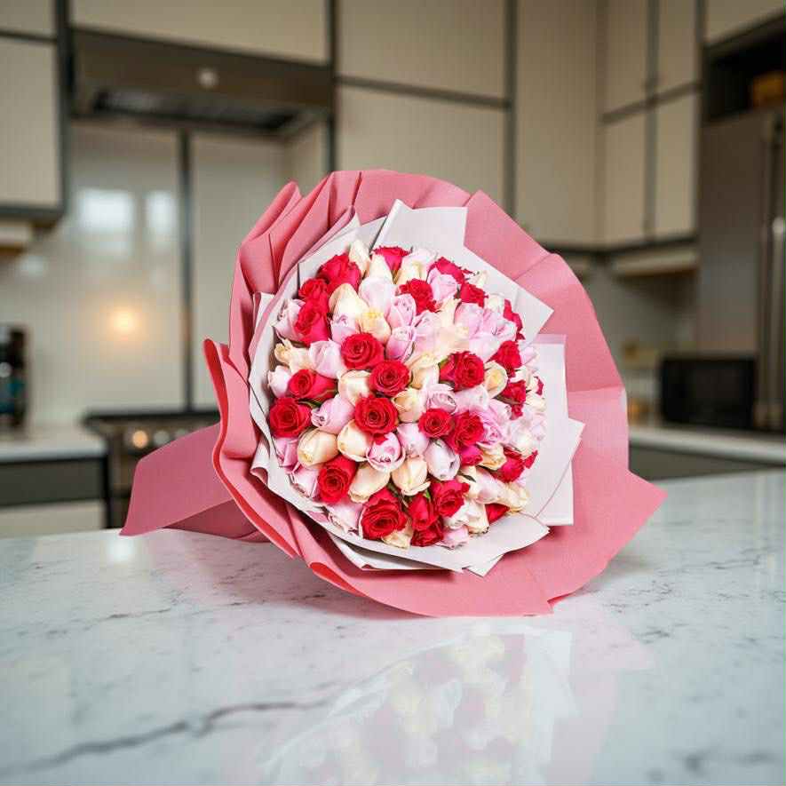 Code : F-F212 Bouquet 100 roses ( Red&Pink&White )