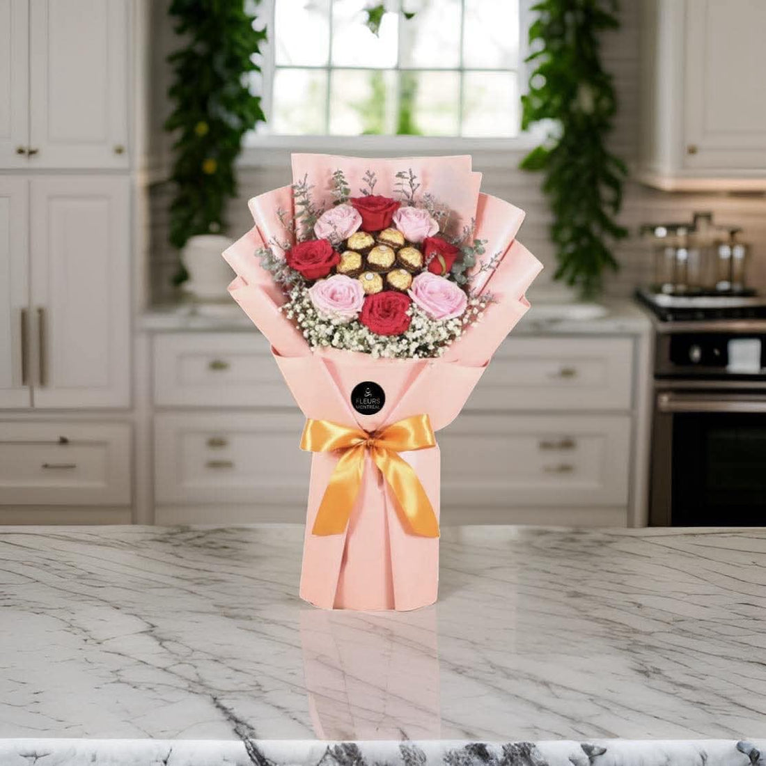 K (8 ROSES RED&amp;PINK AND FERRERO)