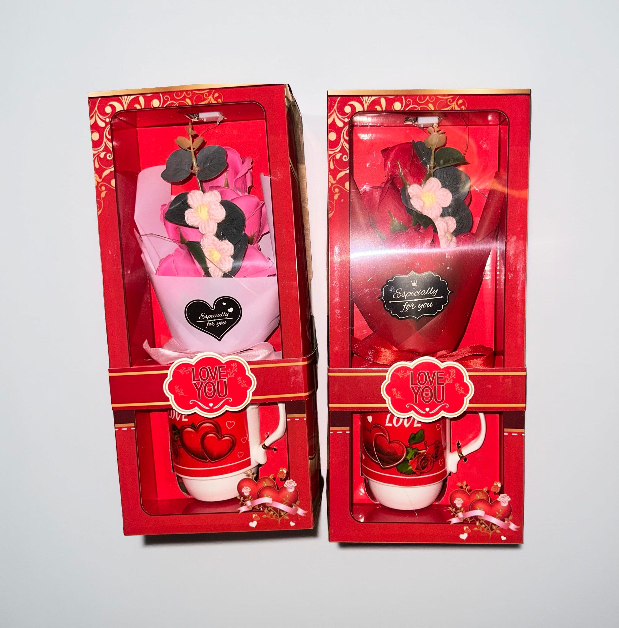 Gift cup &amp; Plastic Flowers